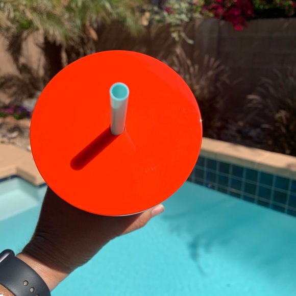 Starbucks Summer 2021 Red/ blue swirl Venti - Picture 2 of 5